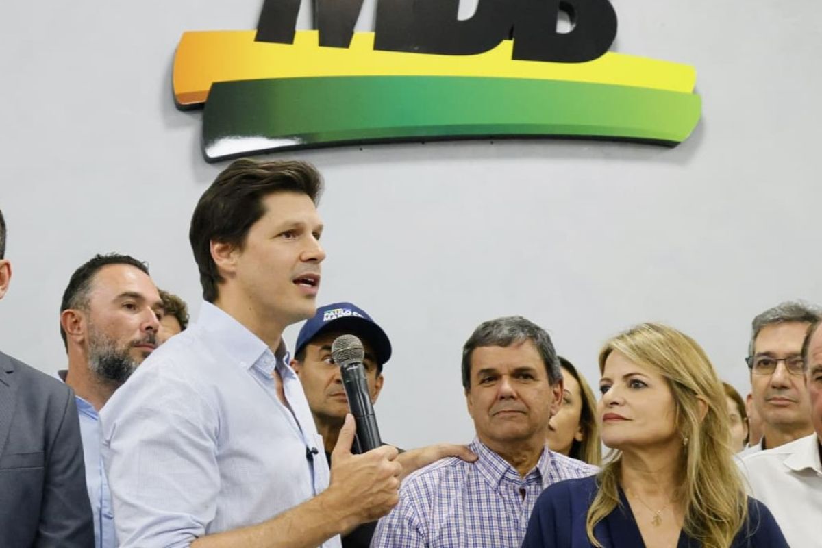 Daniel Vilela filia 11 prefeitos